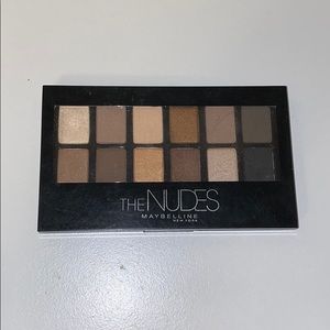The nudes eyeshadow pallet